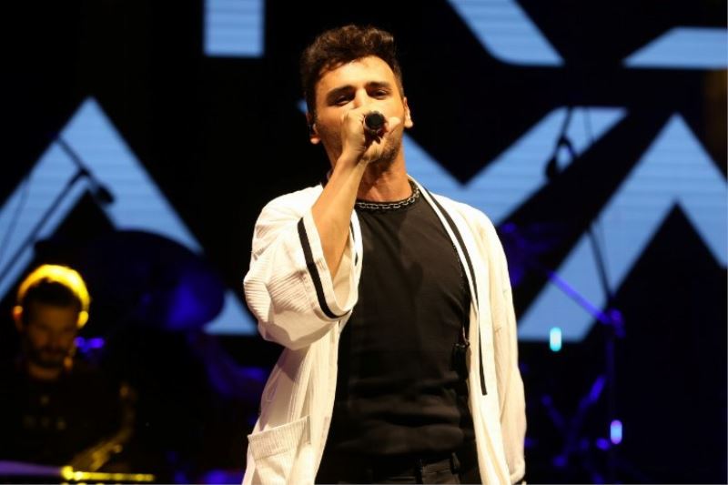 Emre Kaya, Balık Festivali
