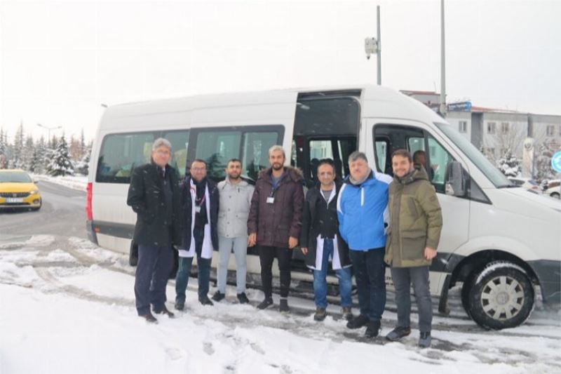 ERÜ’den 6 kişilik sağlık ekibi yola çıktı