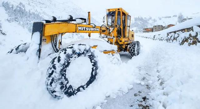 Erzurum’da 995 köy yolu ulaşıma kapalı
