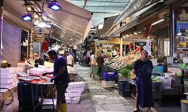 KONAK ESNAFI İSYANDA: SEÇİM ÖNCESİ VAATLER, SEÇİM SONRASI CEZALAR!